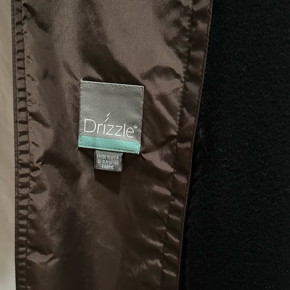 VINTAGE Bergdorf Goodman Drizzle Rain Trench Coat | Size US 8 or US 10 - Picture 4 of 4